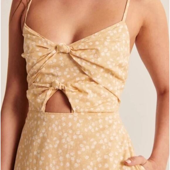 Abercrombie & Fitch Yellow Floral Twist Front Dress - Picture 3 of 5
